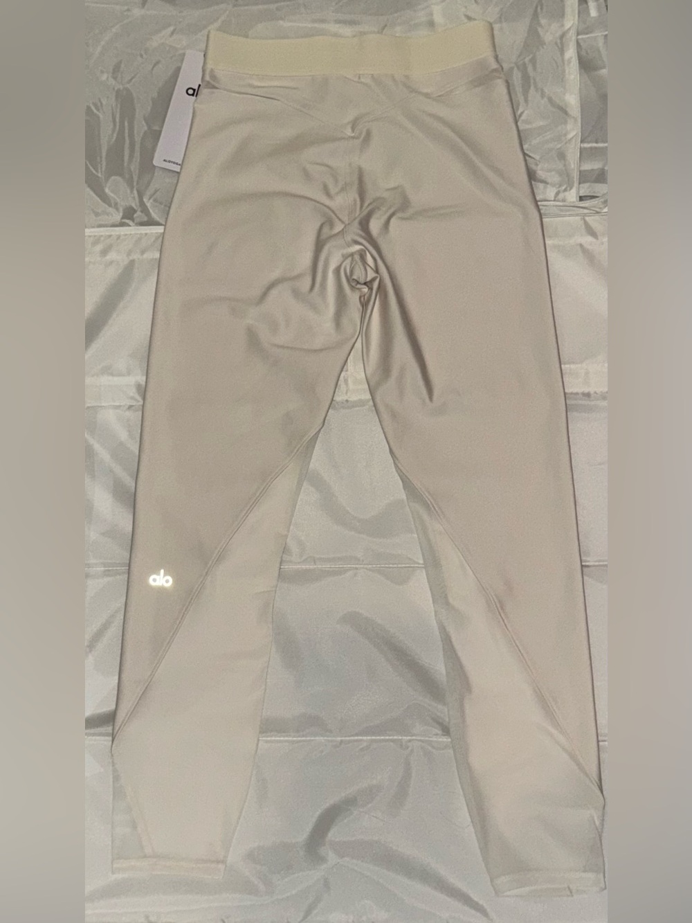 ALO Yoga Airlift High-Waist 7/8 Rebel Legging Ivory M New - Picture 6 of 6